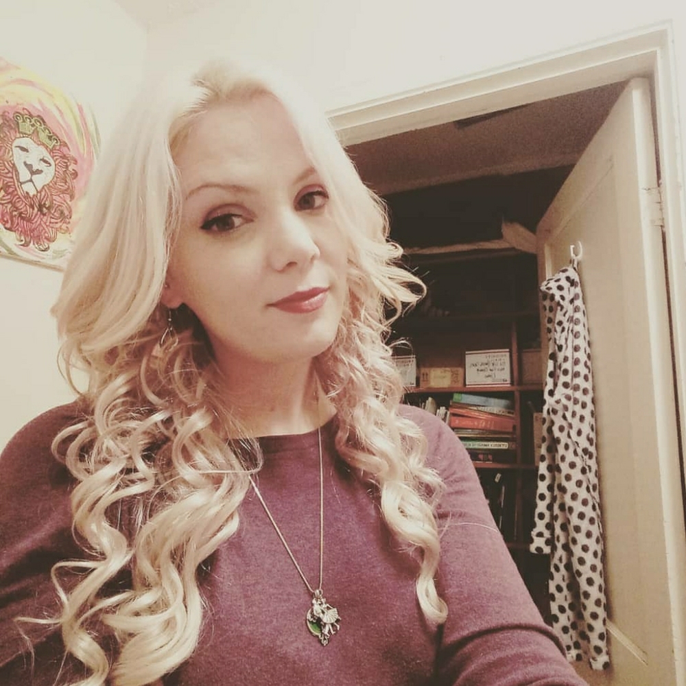 Meet your Posher, Codi